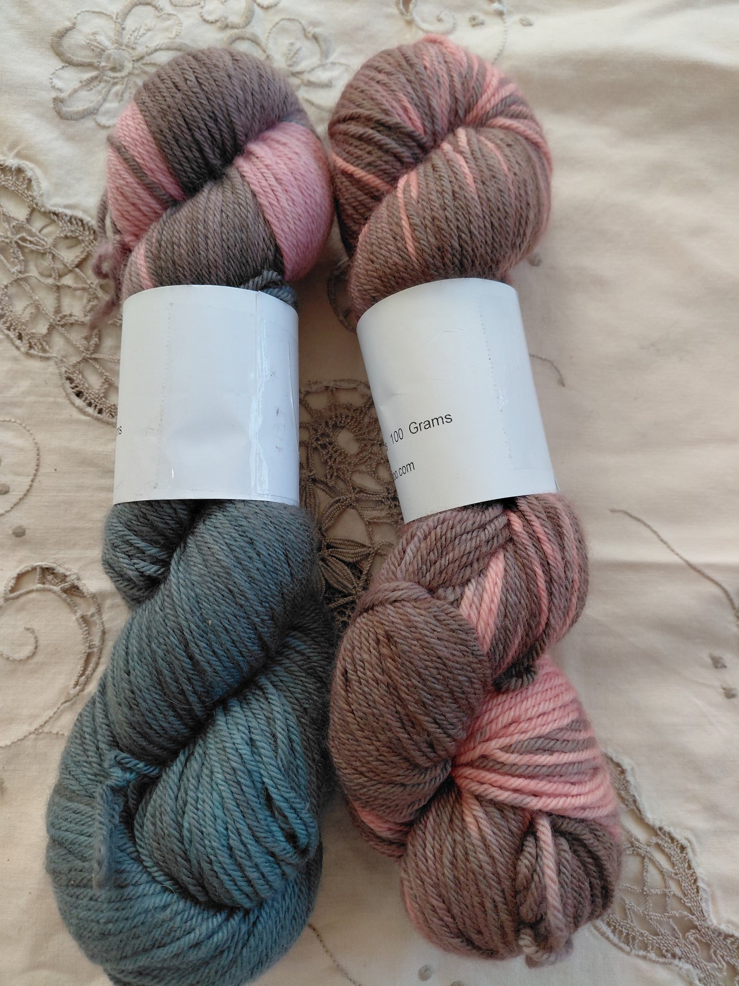 Hand Dyed SW Merino Yarn, Worsted, 218 yd.