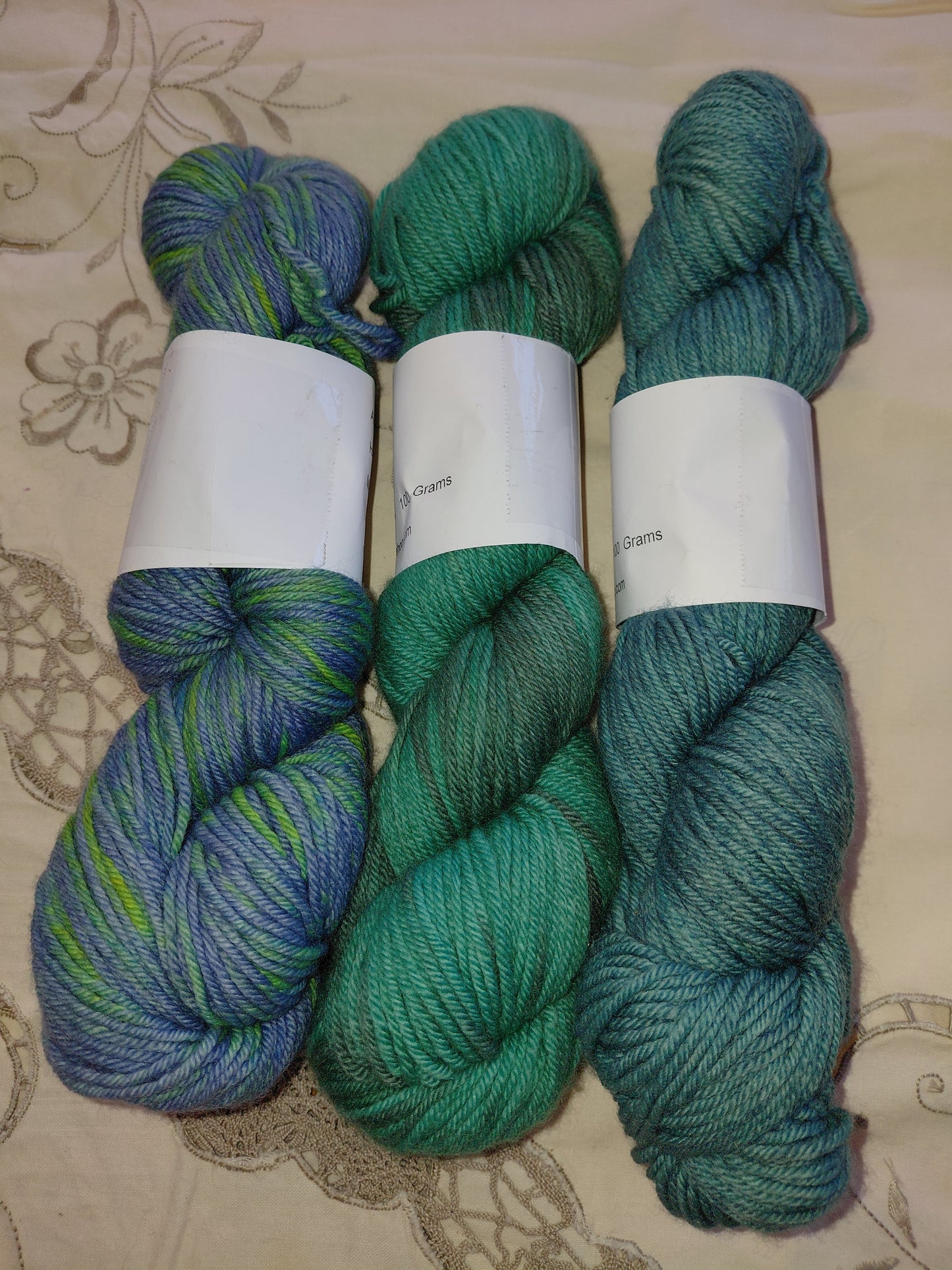 Hand Dyed Merino Yarn, Worsted Weight