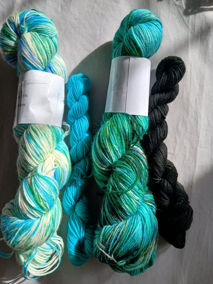 Hand Dyed Variegated Yarn, Sock Yarn Set, Hand Painted, Superwash Merino Nylon Fingering Weight 100g & 20g mini image 2