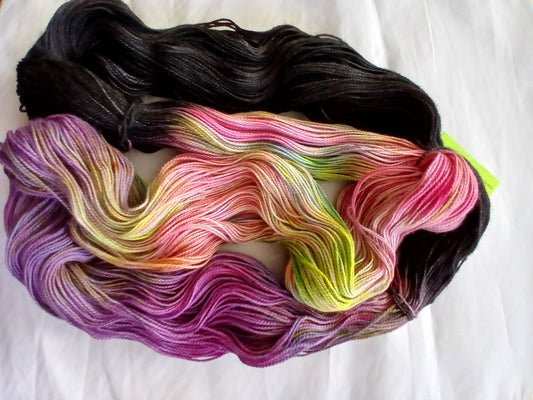 Hand Dyed SW 80% Merino/ 20% Silk, Shawl length 600 yd 150g image 0
